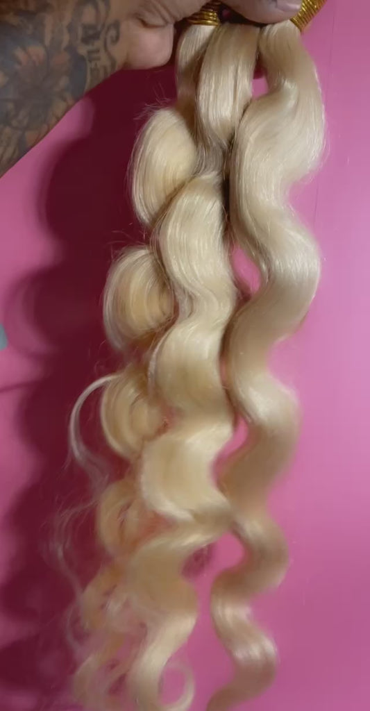 Bombshell Blonde #613 (Body Wave)